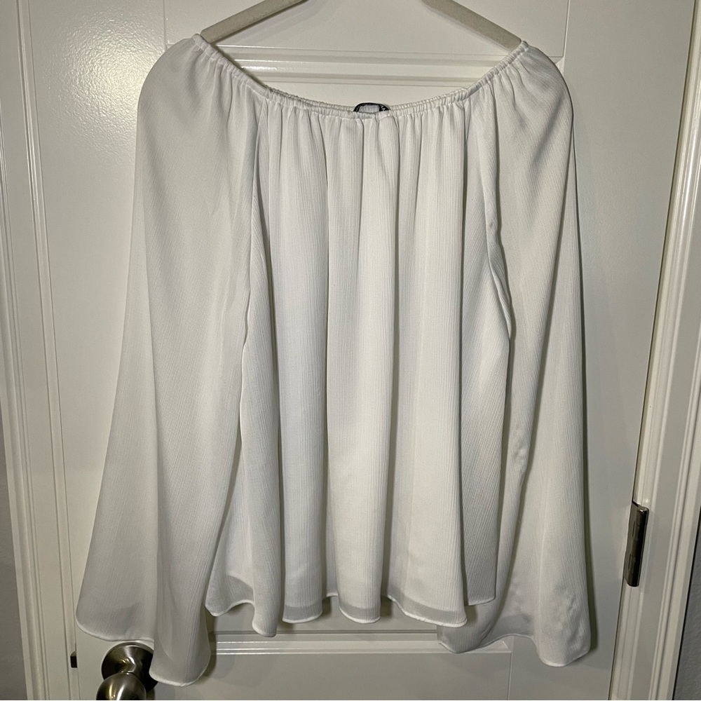 Elizabeth and James White Dolman Sleeve Top, Size Small